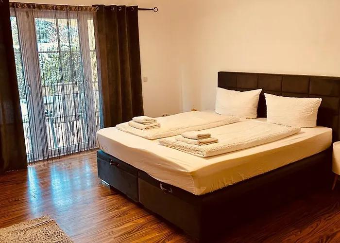 Maxim Apartament Rust